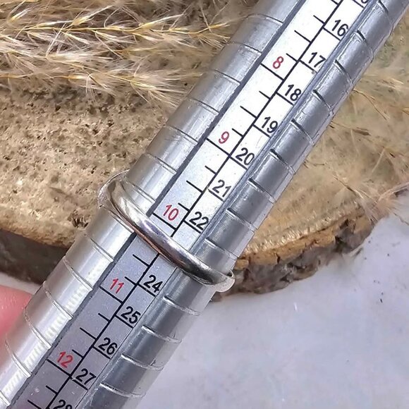 Nature Labradorite Triangular Shape 925 Ring ( Size 10) - Picture 6 of 10